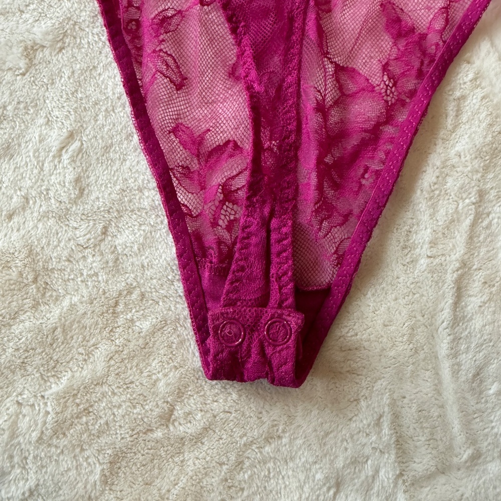 New! VS VERY SEXY Rose Lace High-Neck Teddy Outrageous Pink 45991 - Picture 9 of 13